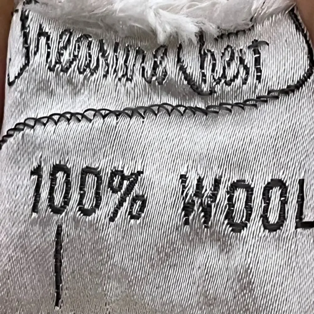 Treasure Chest Pure Wool Blanket 64 x 85